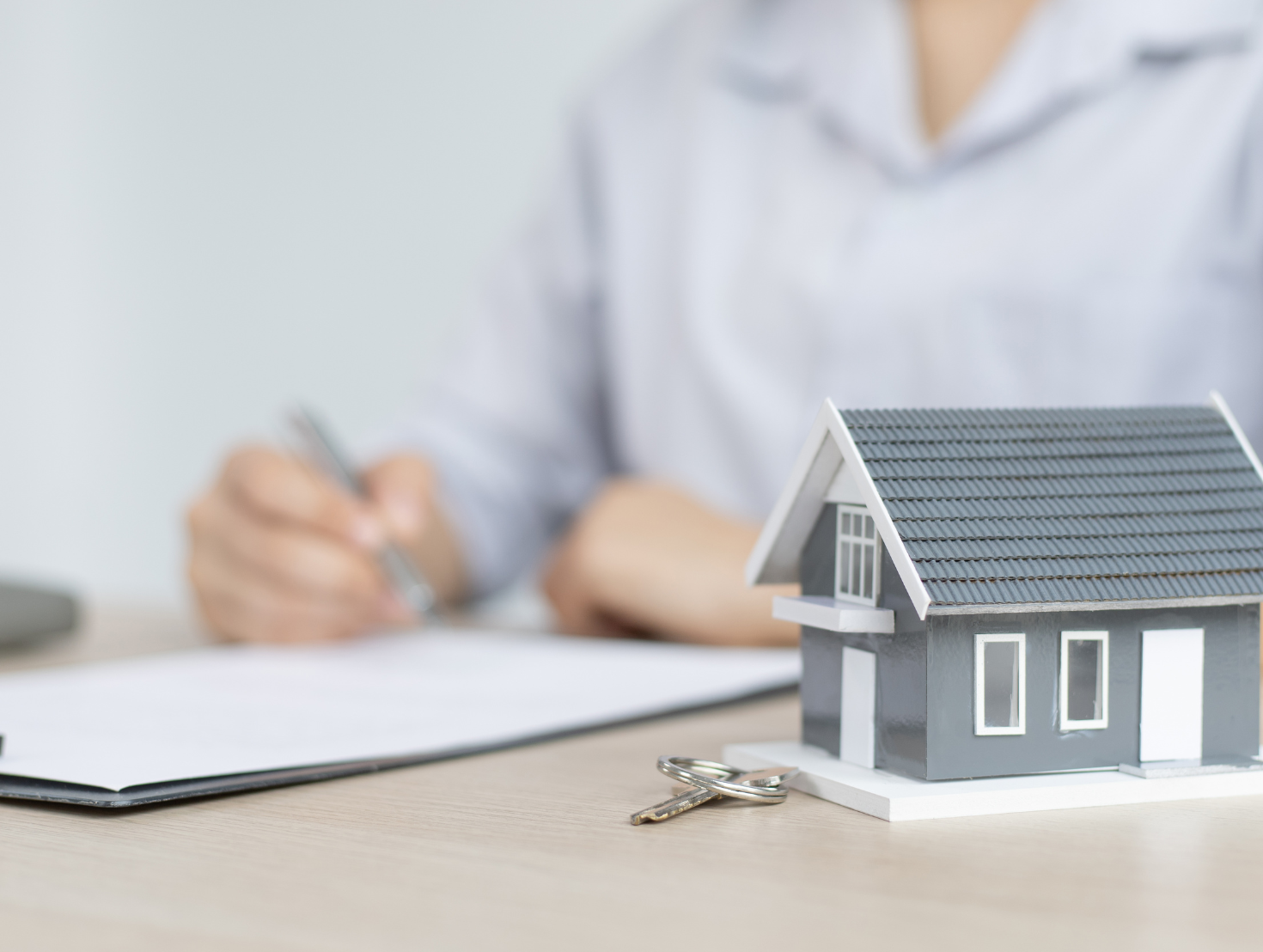 家づくりを検討中の方必見！2025年4月「子育てグリーン住宅支援事業」のイメージ