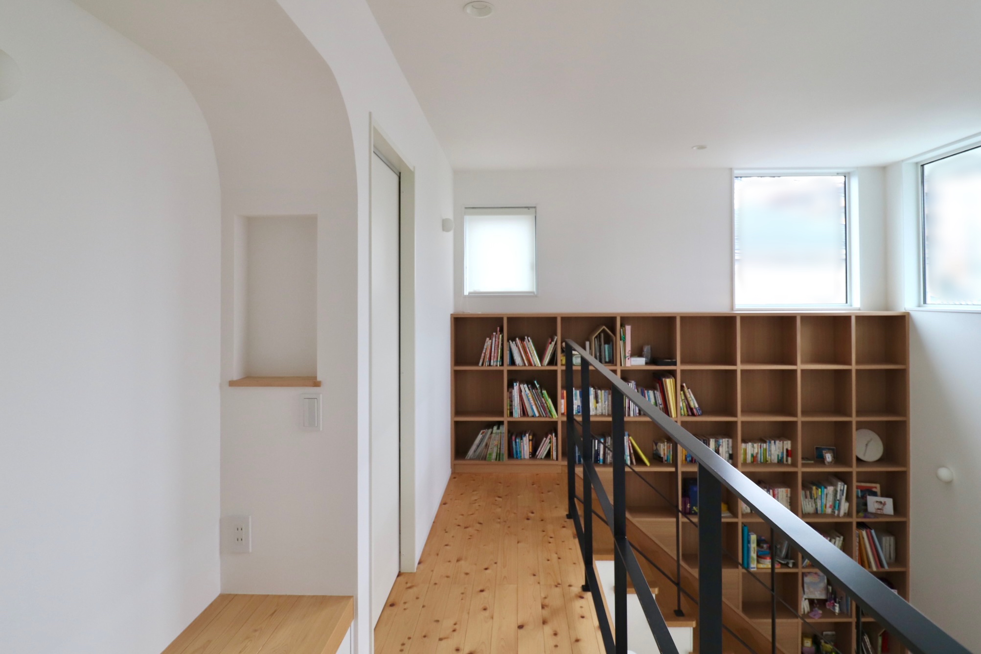 空へひらく本棚と暮らす家のイメージ